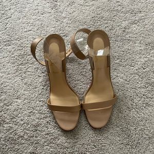 🤩✨Christian louboutin sandals with heel